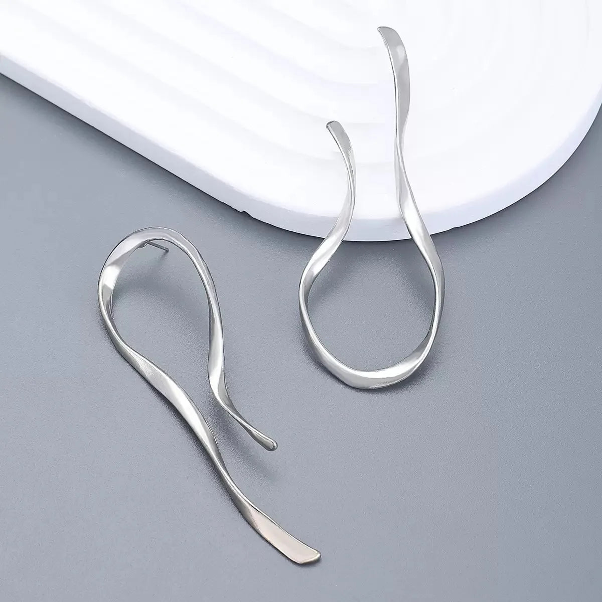 Exquisite Hanging Earrings