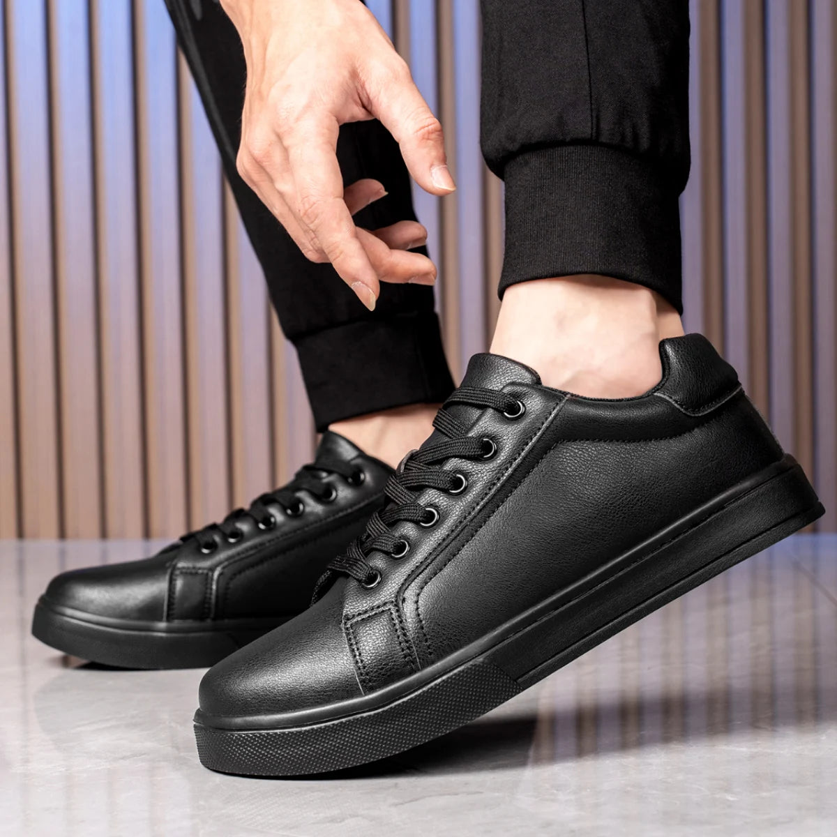 Classic Man Sneakers