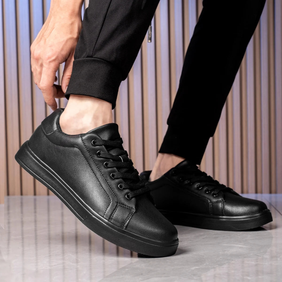 Classic Man Sneakers