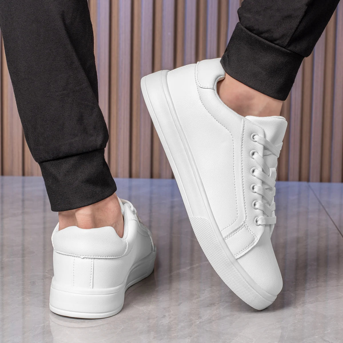 Classic Man Sneakers