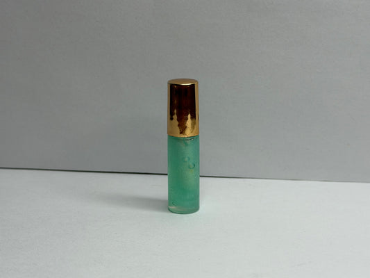 Mini Lip Gloss Set – 7 Travel-Size High-Shine Tubes