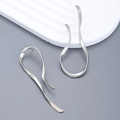 Exquisite Hanging Earrings