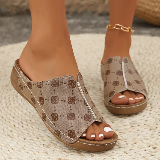 Classic printed platform sandals