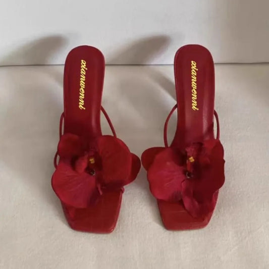 Elegant Flowers Design Women's Sandals