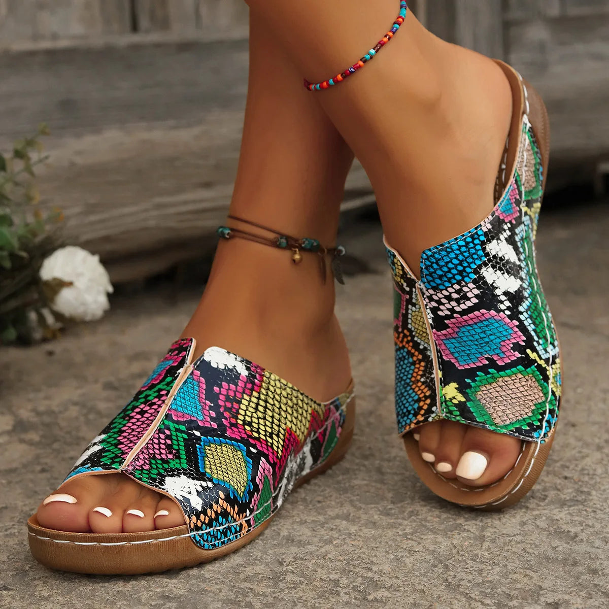 Classic printed platform sandals